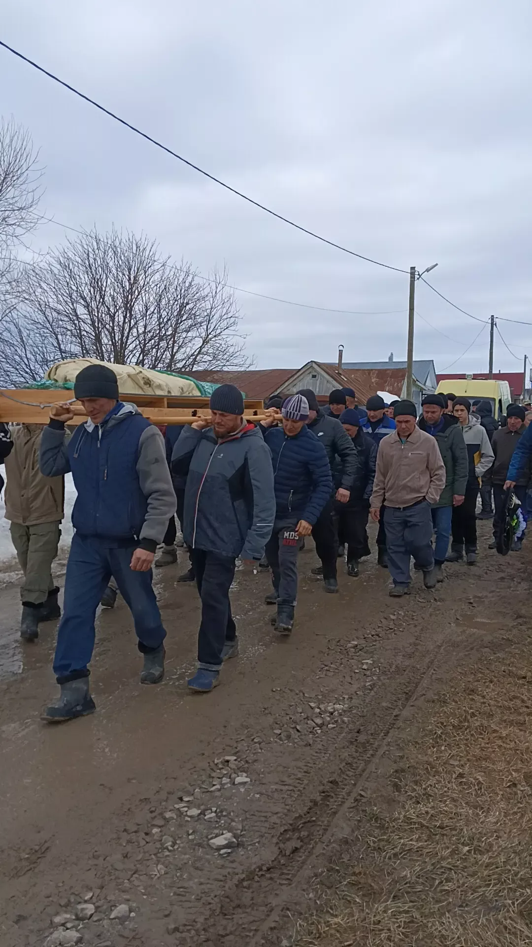 Кичә Саба районы тагын бер батыр улын соңгы юлга озатты
