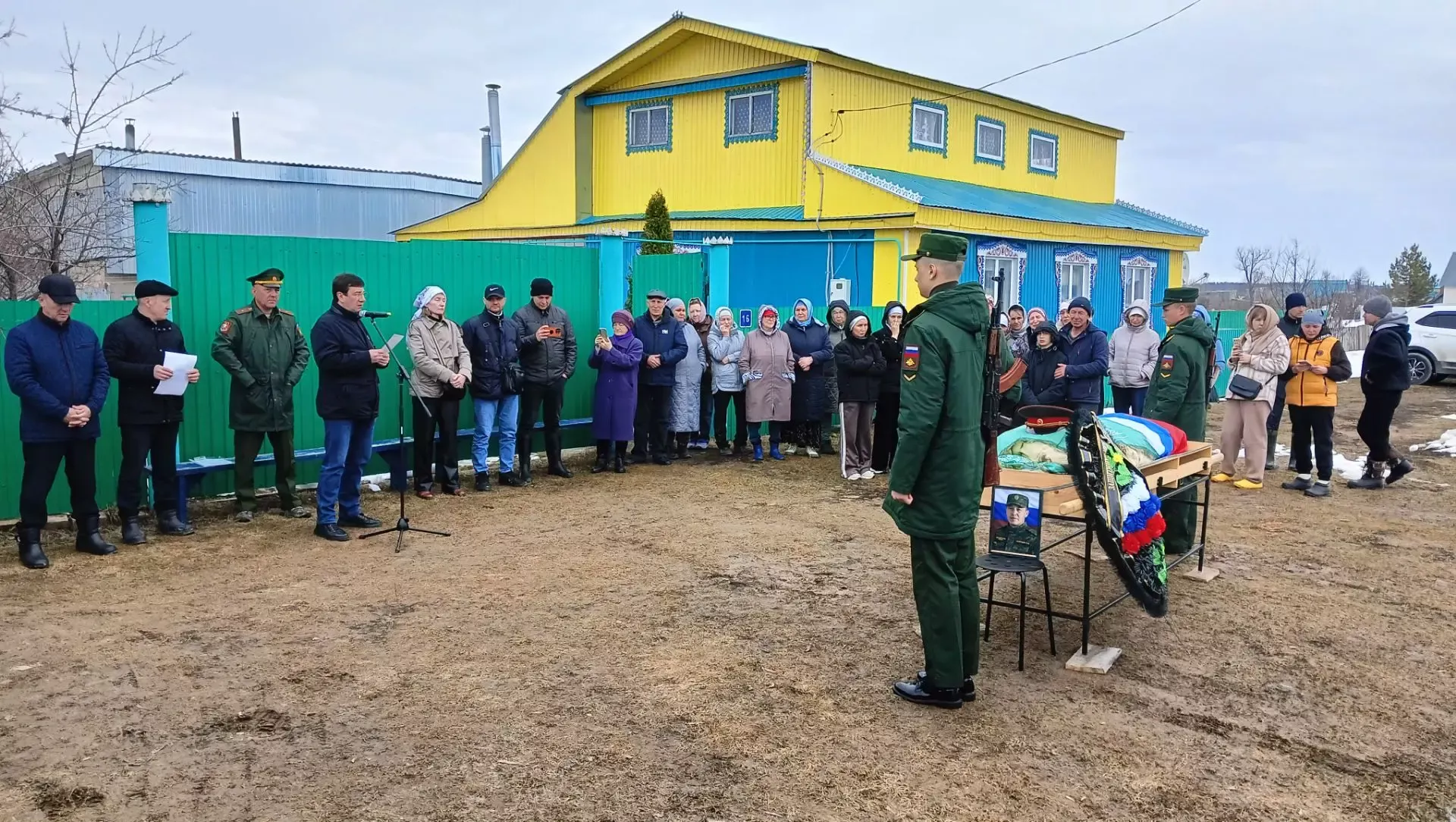 Кичә Саба районы тагын бер батыр улын соңгы юлга озатты