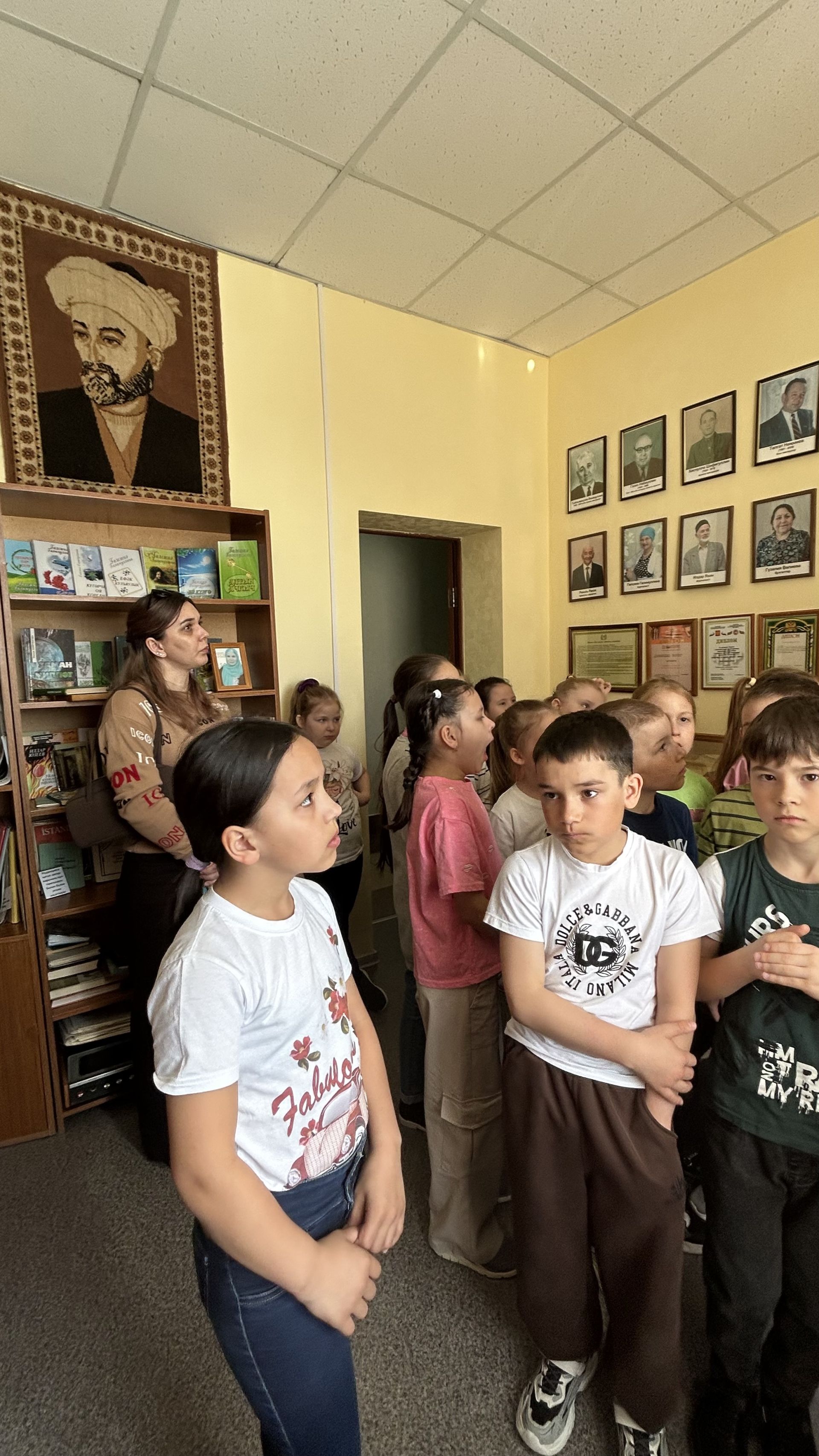Ш.З.Зиннуров исемендәге Сатыш урта мәктәбе укучылары «Саба таңнары» редакциясендә экскурсиядә булдылар