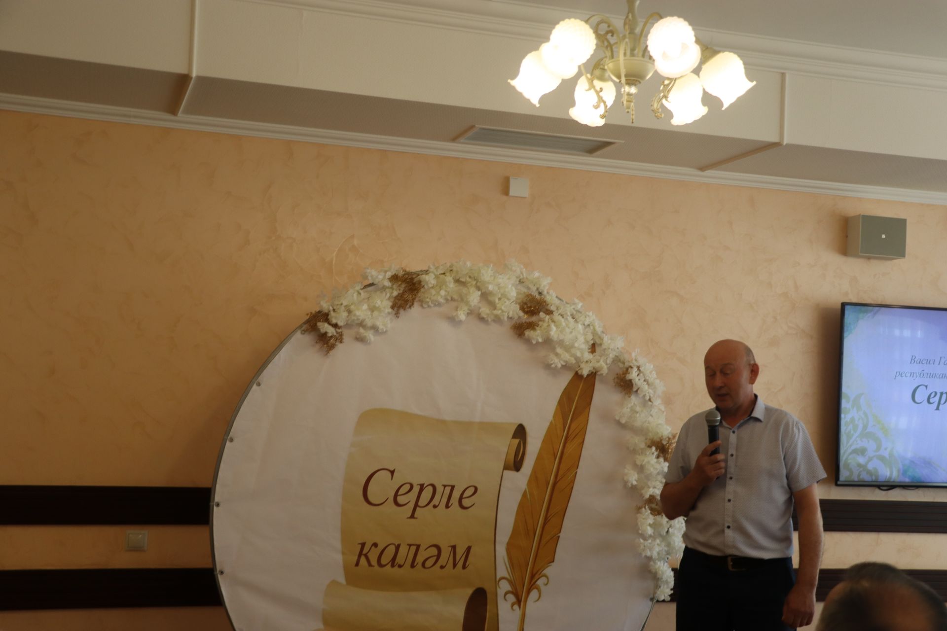 Иҗатка канат куючы бәйге