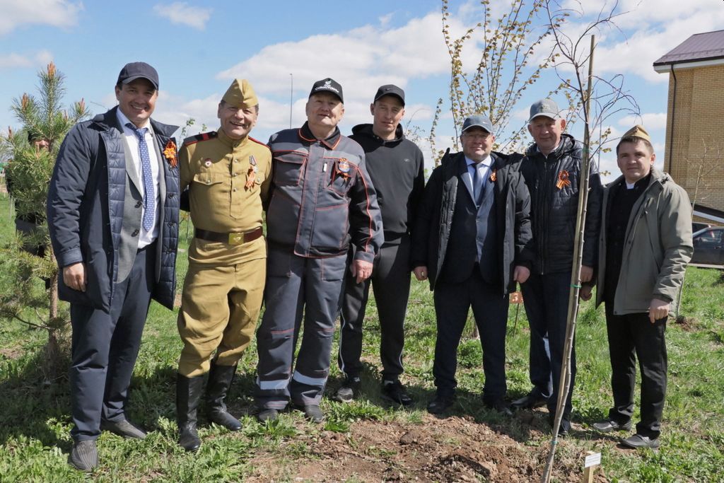 Тантана  агач утырту белән төгәлләнде