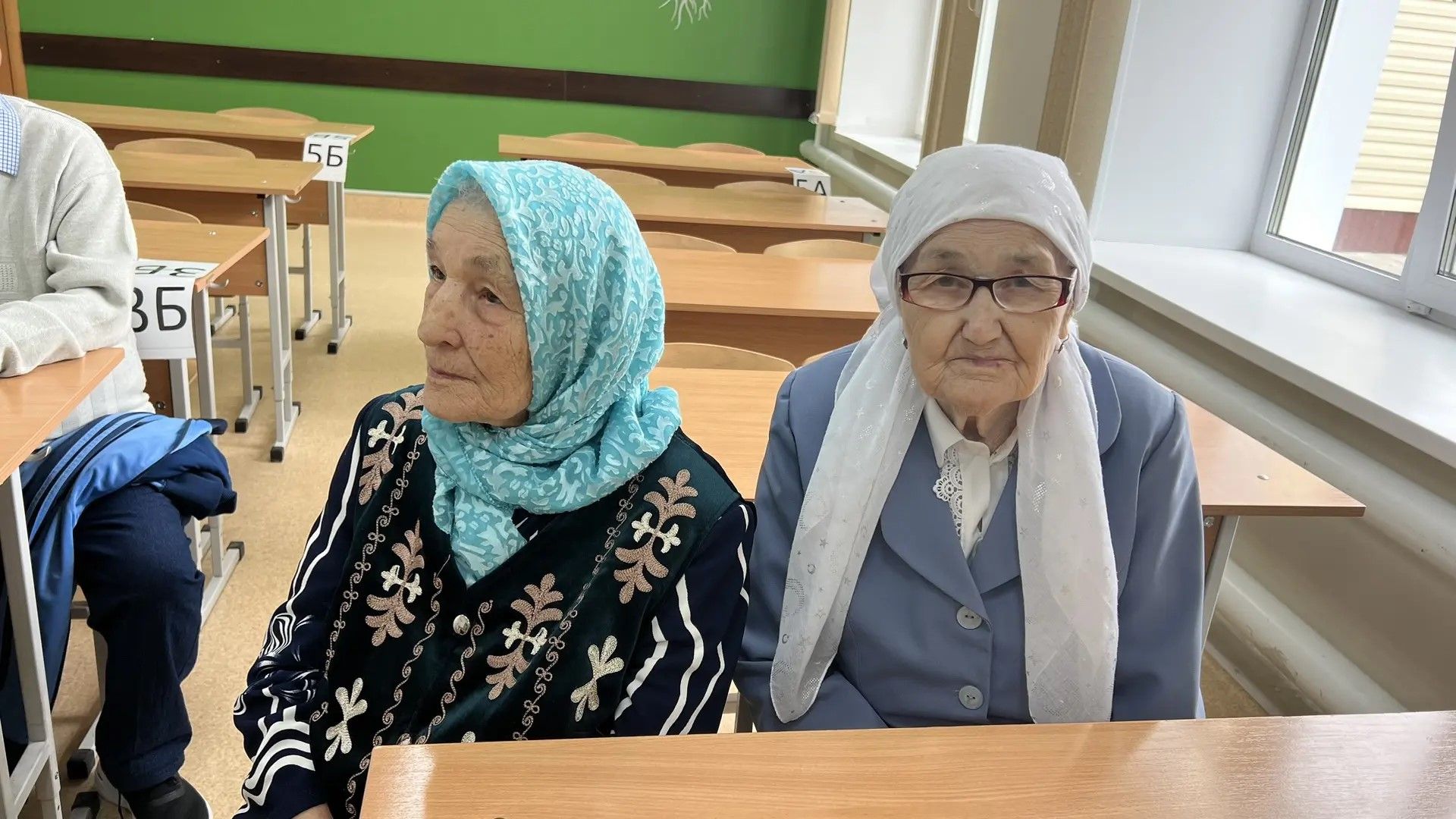 60 елдан соң очрашу