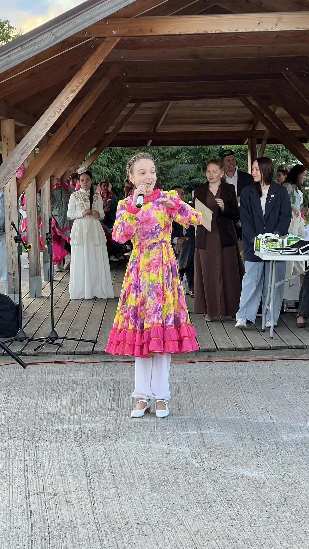 Сабада Балаларны яклау көнендә  Сәнгать мәктәбе укучыларын тәбрикләделәр