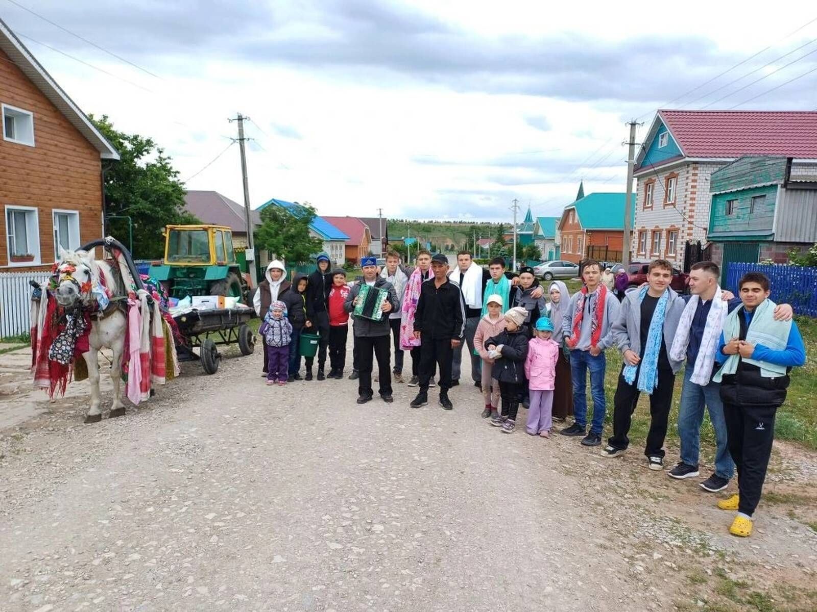 Олы һәм Кече Кибәче авылларында  Сабантуйга бирнә җыйдылар