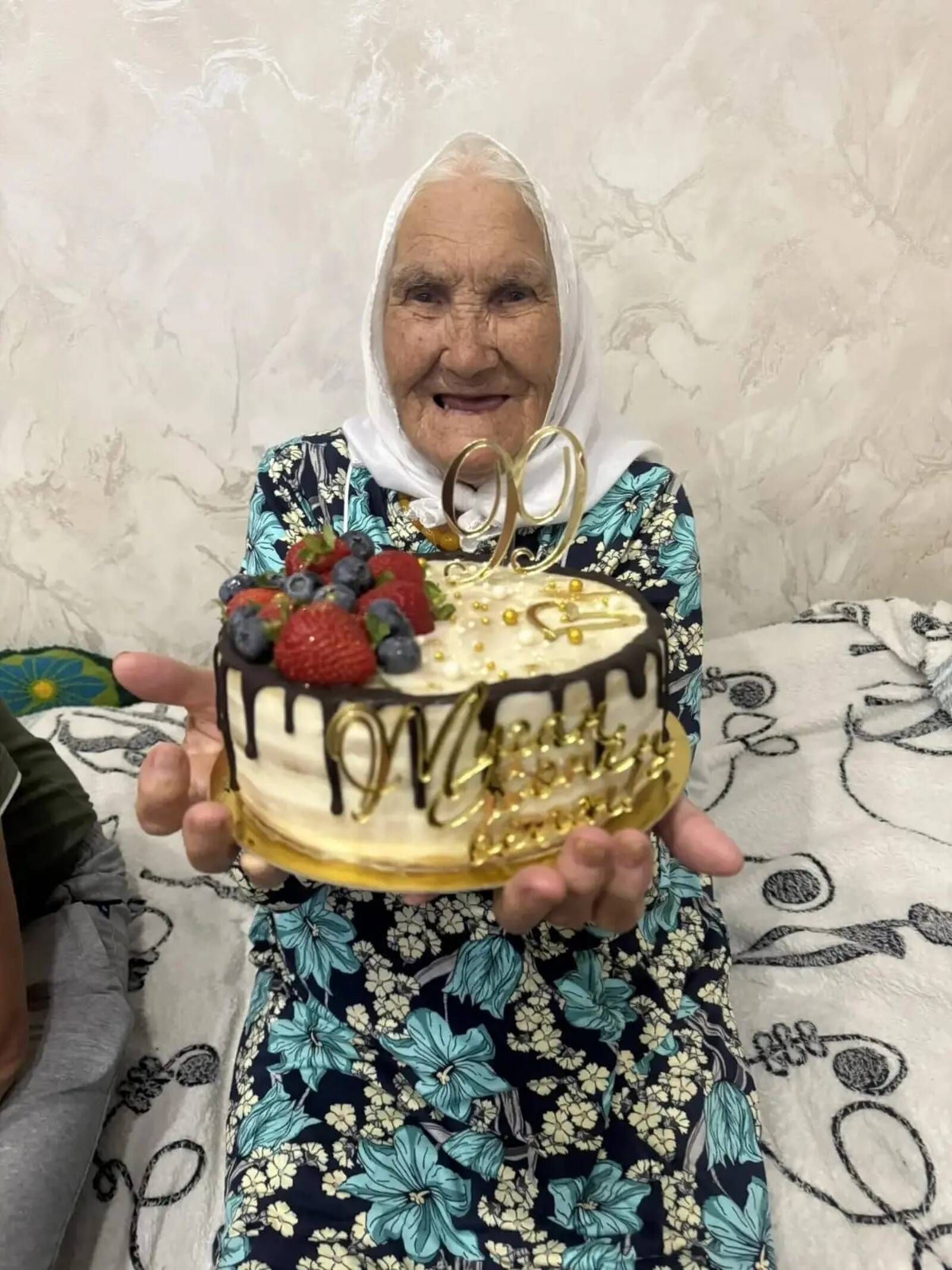 «Тормыш сынауларын җиңеп, 99 яшен каршылаган»: Миңгәр авылы әбисе Бибиниса апа Баһманованың туган көне