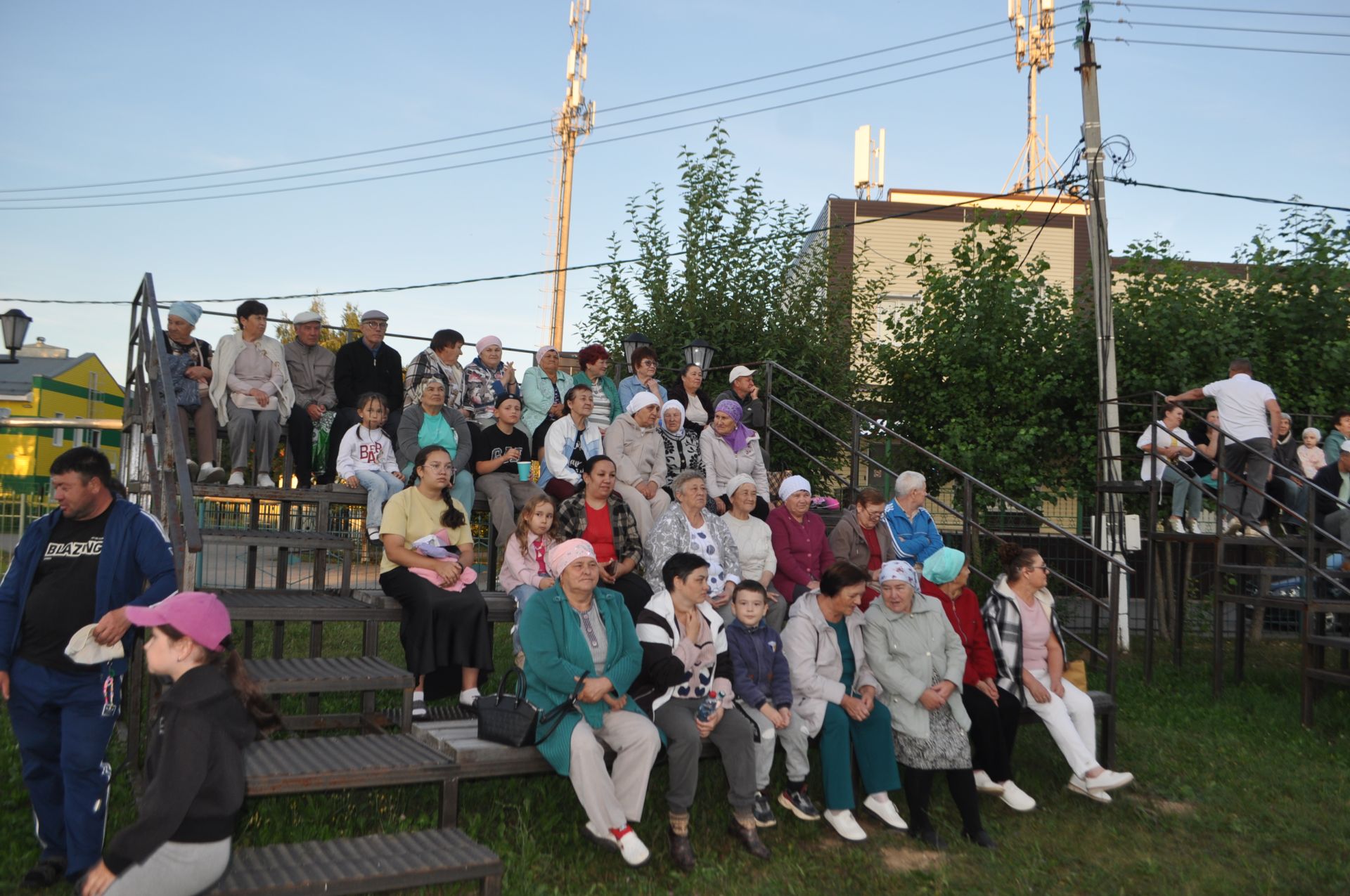 “Күрше фест”та  бүгенгебез дә, үткәнебез дә чагыла/фоторепортаж