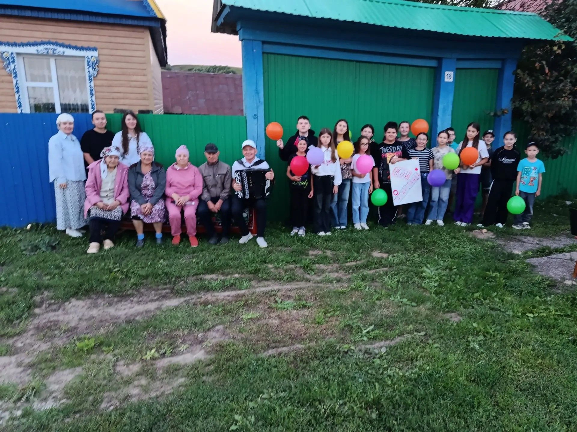 Авылның өч урамында — бер сәхнәдә: Югары Шытсуда «Җәйге күчтәнәч» концерты гөрләде