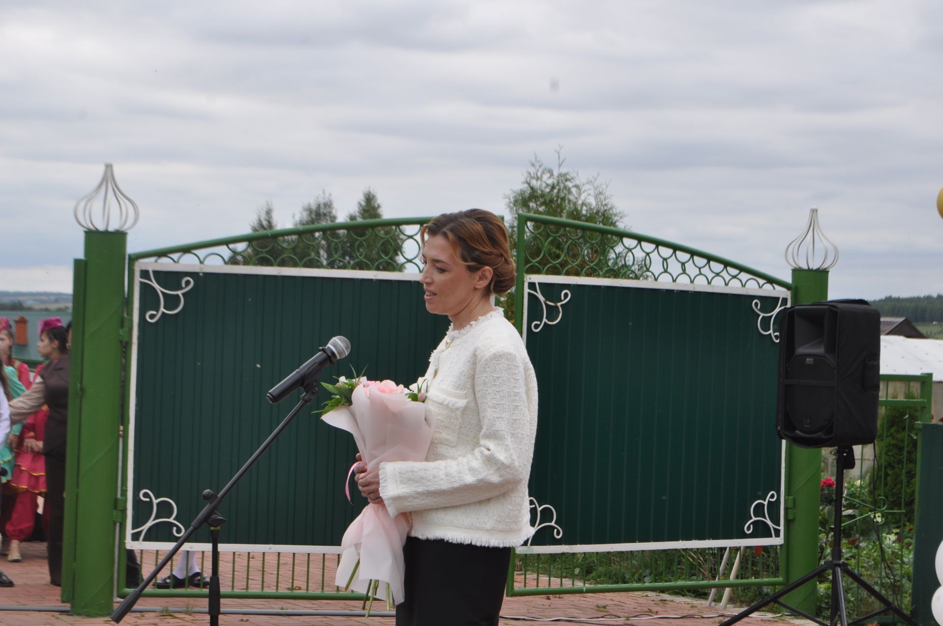 Миңгәр авылының инженер-башлангыч мәктәбендә 14 сабый парта артына утырды