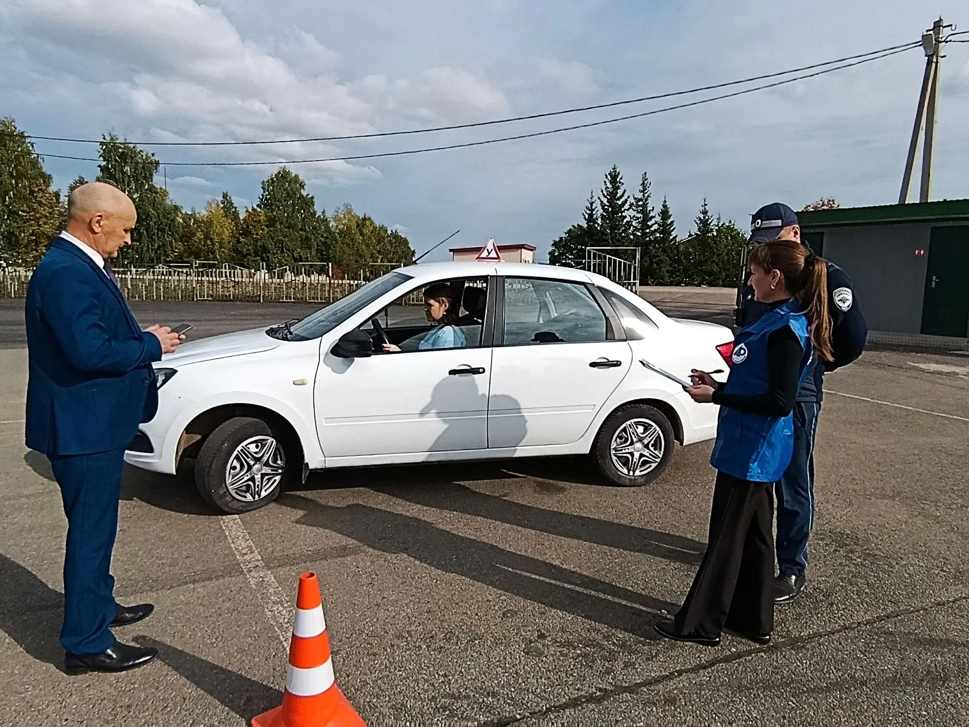 Аграр  көллият студентлары  автосессиядә зур осталык  күрсәтте
