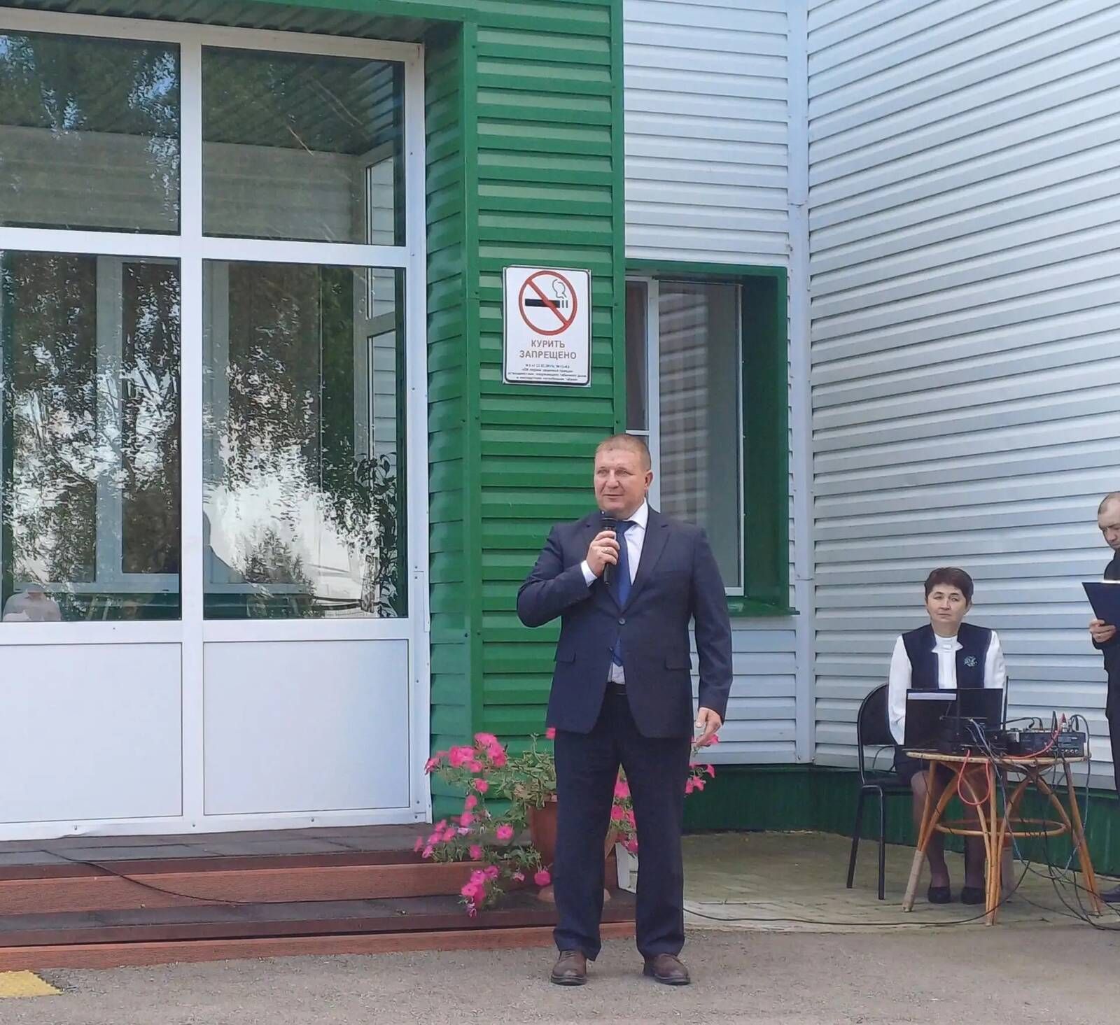 Олы Кибәче урта мәктәбендә яңа уку елы башланды: укучыларга уңышлар һәм кызыклы ачышлар телибез