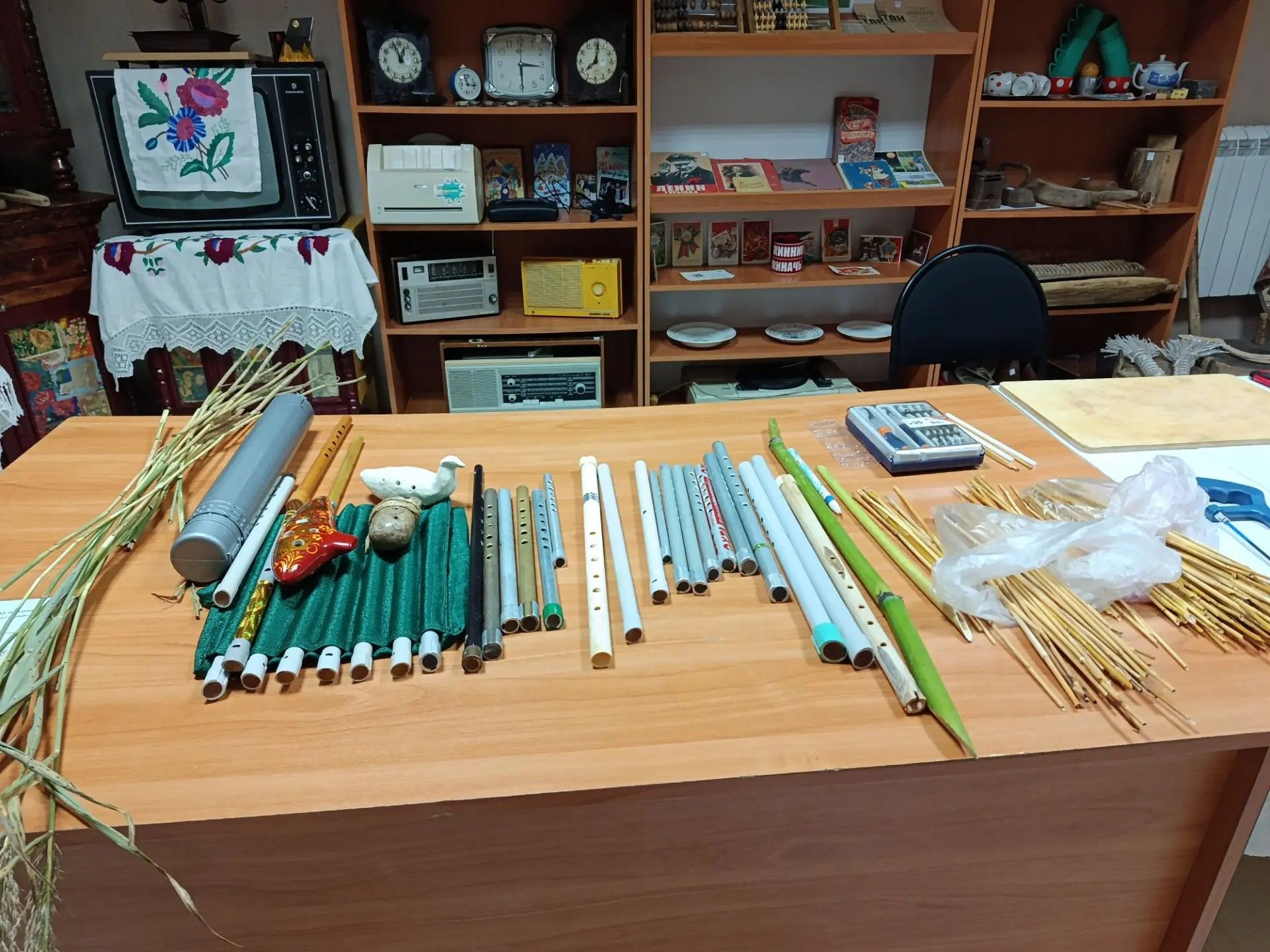 Югары Шытсуда салам курай ясау серләренә төшенделәр: мәдәният йортында репортаж төшерелде
