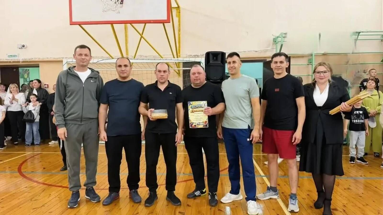 Саба гимназиясендә «Гаилә иминлеге стартлары» дип исемләнгән волейбол турниры узды