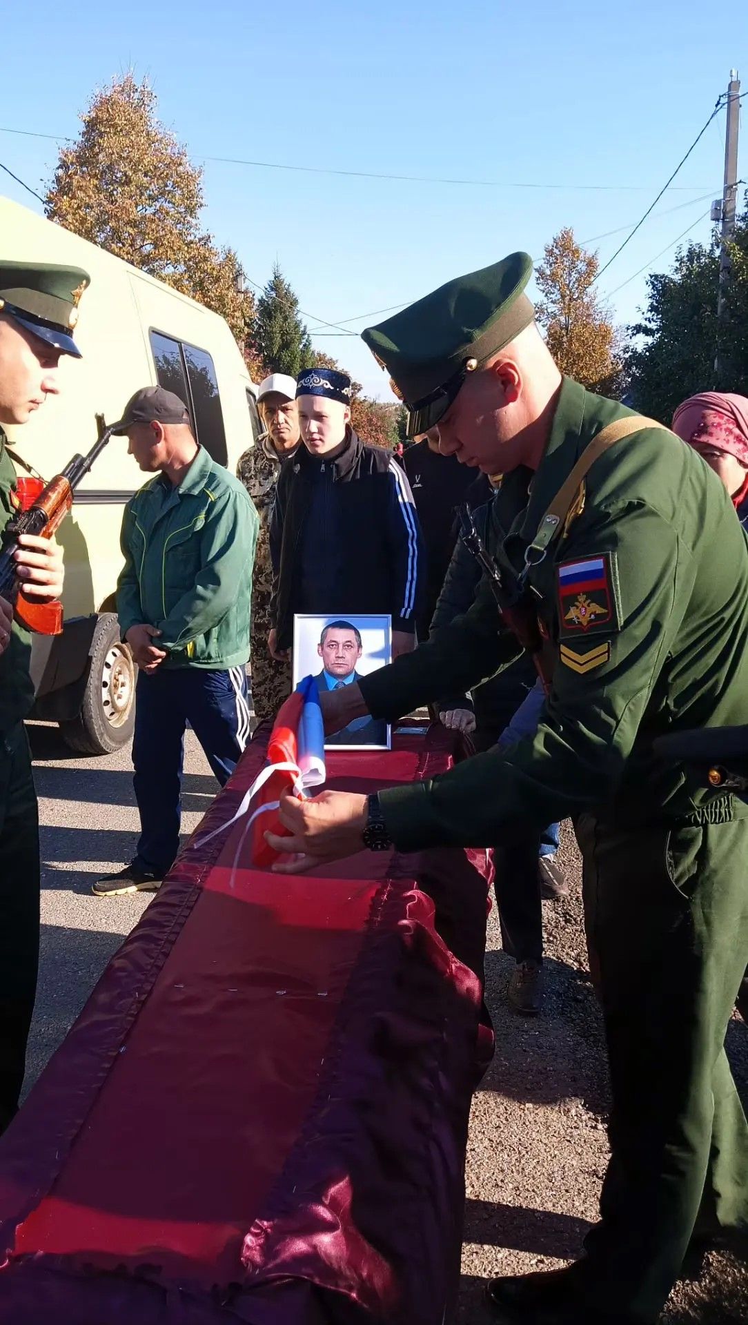 Сабада Ватан сакчысы Тәлгат Хәсәншинны соңгы юлга озаттылар