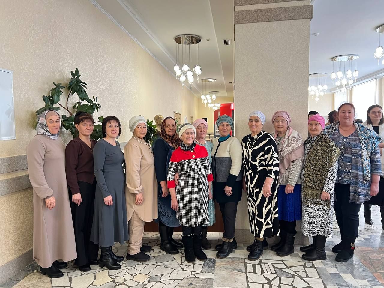 Халыкара хатын-кызлар көне уңаеннан район мәдәният йортында узган бәйрәм чарасыннан фоторепортаж
