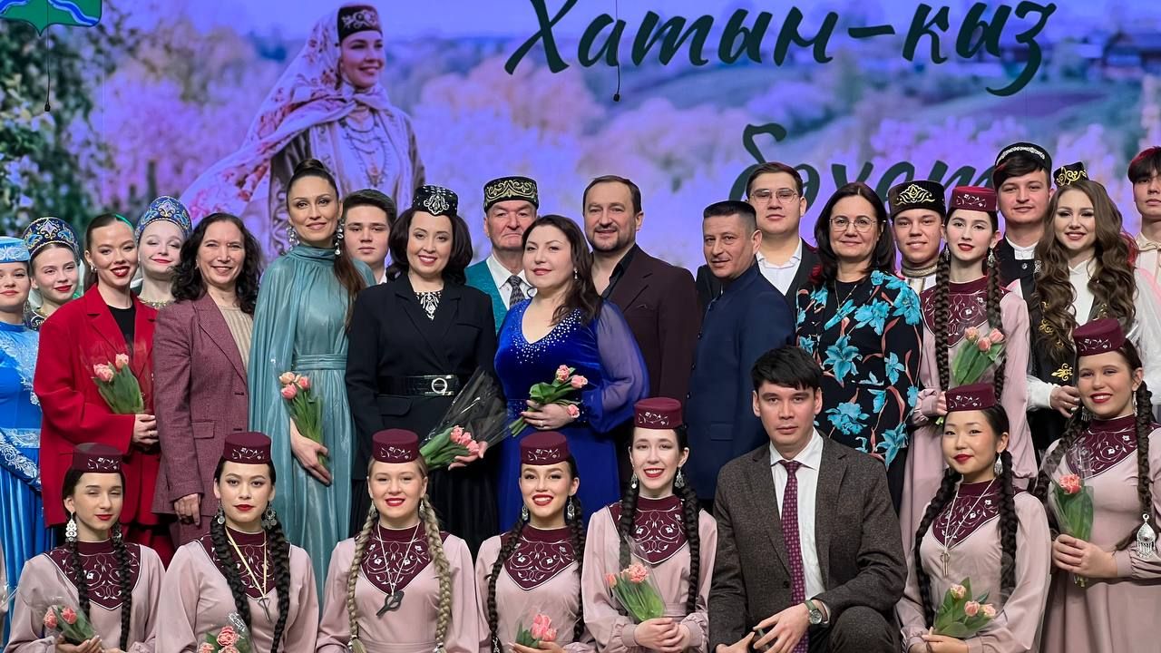 Халыкара хатын-кызлар көне уңаеннан район мәдәният йортында узган бәйрәм чарасыннан фоторепортаж
