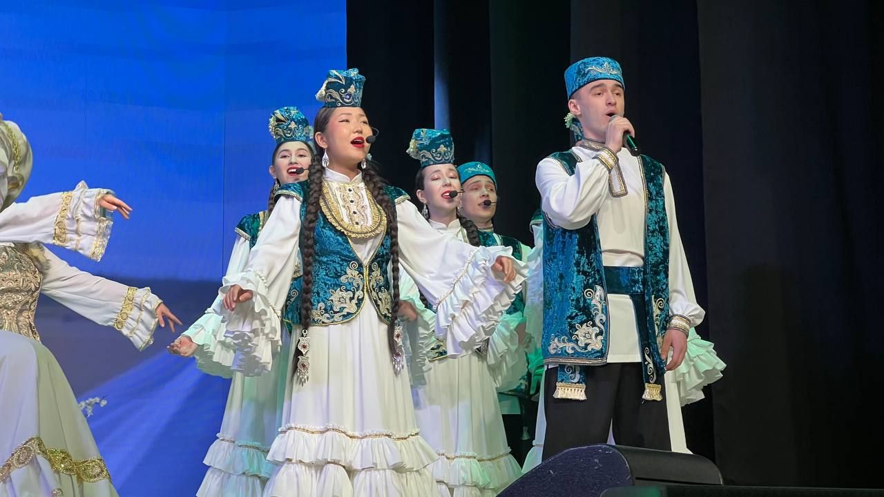 Халыкара хатын-кызлар көне уңаеннан район мәдәният йортында узган бәйрәм чарасыннан фоторепортаж