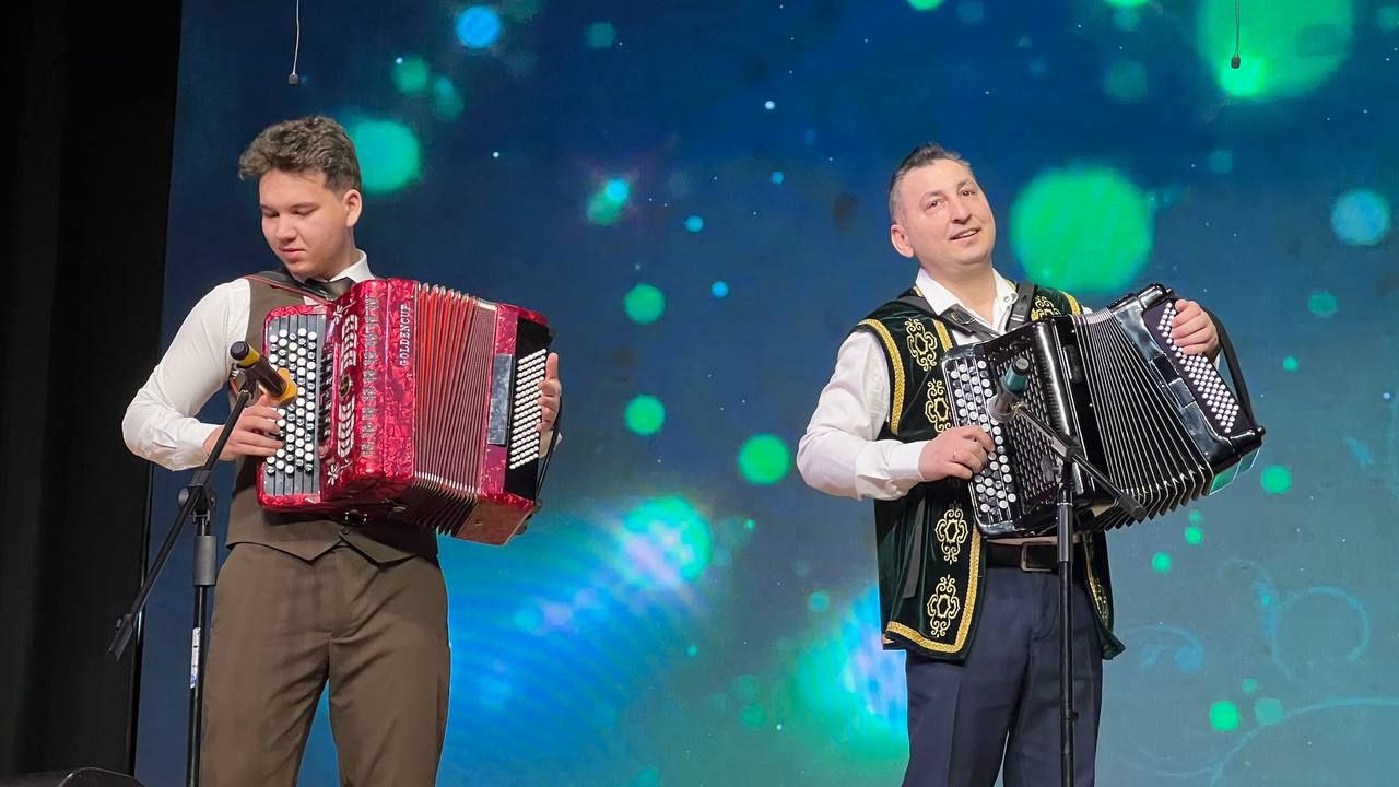 Халыкара хатын-кызлар көне уңаеннан район мәдәният йортында узган бәйрәм чарасыннан фоторепортаж