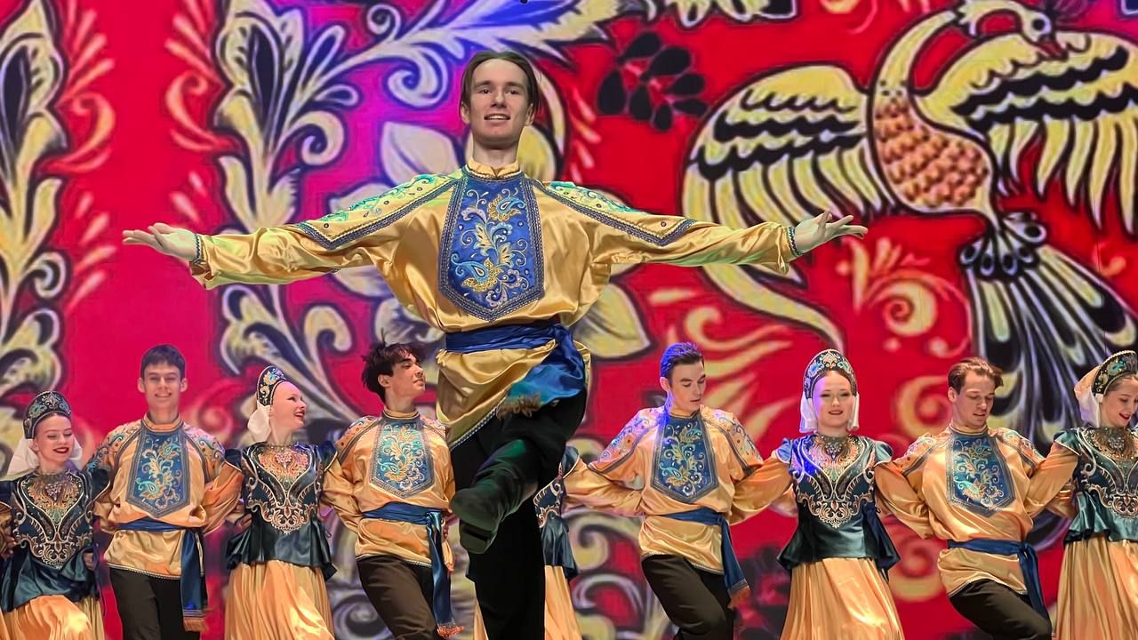 Халыкара хатын-кызлар көне уңаеннан район мәдәният йортында узган бәйрәм чарасыннан фоторепортаж