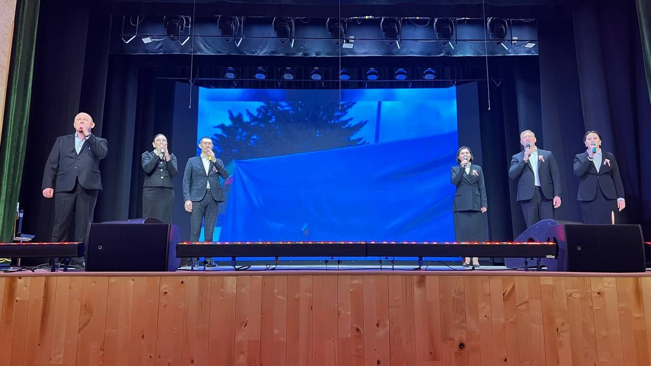 Халыкара хатын-кызлар көне уңаеннан район мәдәният йортында узган бәйрәм чарасыннан фоторепортаж
