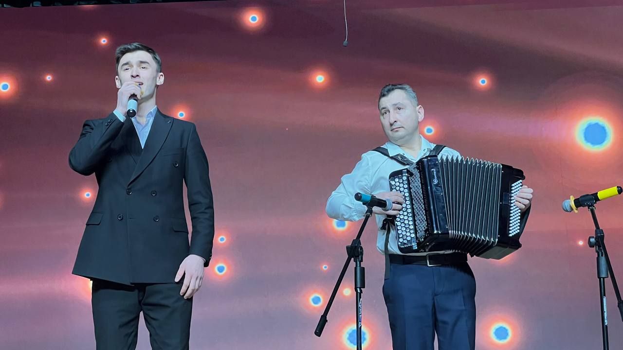 Халыкара хатын-кызлар көне уңаеннан район мәдәният йортында узган бәйрәм чарасыннан фоторепортаж