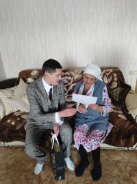 Шәмәрдәндә яшәүче Гөлбану Филиппованы 96 яшь тулуы белән котладылар