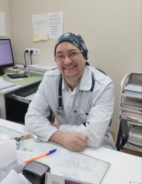 Табиб - педиатр Радик  Мусин:  «Яшүсмерләрнең тормыш өстенлеге сәламәт яшәү рәвеше булырга тиеш»