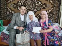 Шәмәрдәндә яшәүче Равия Габдерахманованы 94 яше тулу уңаеннан котладылар