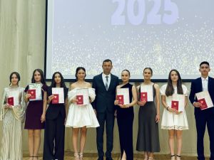 Саба гимназиясендә чыгарылыш кичәсе узды