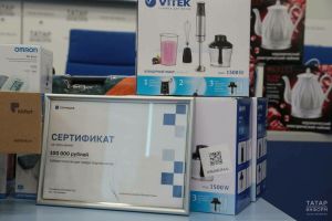 «Татмедиа» газета-журналларга язылучыларга бүләкләр таратты: 100 мең сум Балтач районына  китте