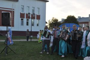 “Күрше фест”та  бүгенгебез дә, үткәнебез дә чагыла/фоторепортаж