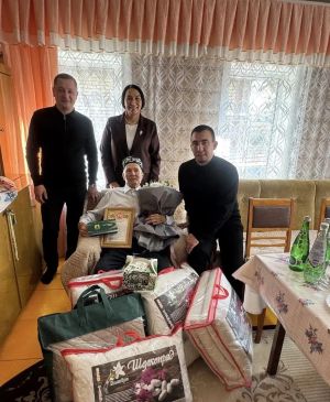 Эзмәдә яшәүче Борис Баһаветдинов 90 яшьлек юбилеен билгеләп үтте