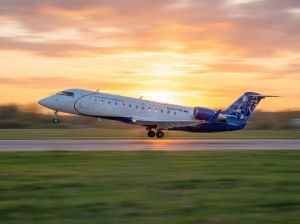 Дубайдан Тель-Авивка очкан Boeing 737 очкычы судноны басып алу турында сигнал биргән