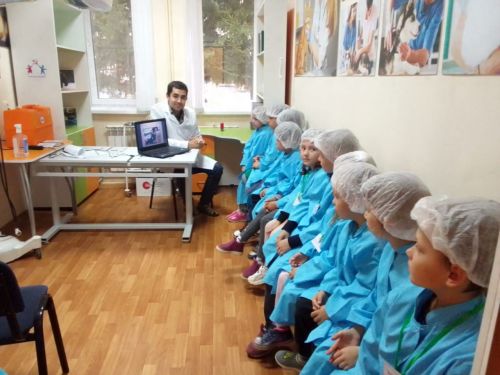 Бакча балалары ветеринар һәм тележурналист булырга өйрәнә