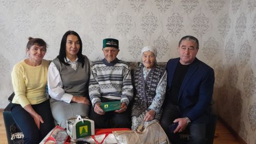 Олы Шыңар авылында яшәүче Равил Ибрай улы Хаҗиев 90 яшьлеген каршылады