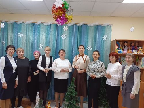 Тәрбиячеләр балаларның математик күзаллауларын үстерү буенча семинарга җыелды