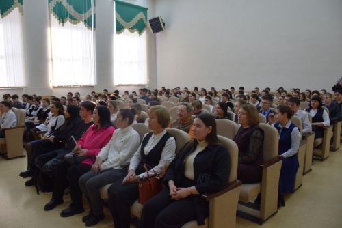 Саба гимназиясе базасында «Җиңүчеләр законы: 100 баллга җитү серләре!» чарасы узды