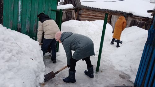 Сабада әбине су басудан коткарганнар