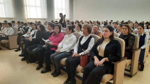 Мәгариф министрлыгында Бердәм дәүләт имтиханын гамәлдән чыгару ихтималы турында әйттеләр