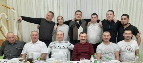 Бәйрәмдә дә, ялда да юлда алар