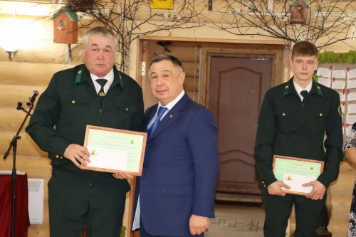Саба  урманчылары беренчелекне бирмиләр, һәрвакыт  алдынгылар