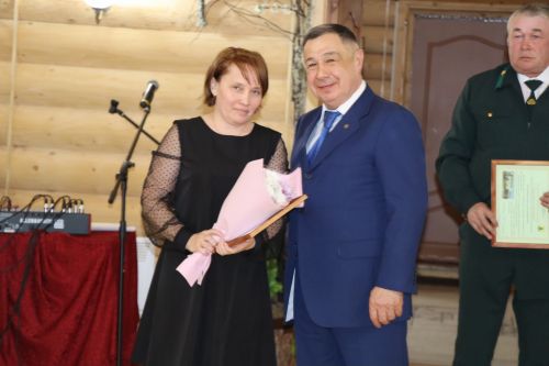 Саба  урманчылары беренчелекне бирмиләр, һәрвакыт  алдынгылар