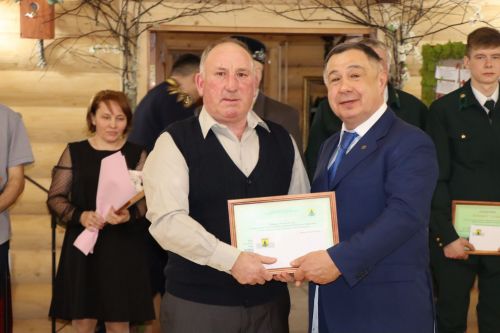 Саба  урманчылары беренчелекне бирмиләр, һәрвакыт  алдынгылар