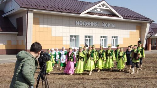 Явлаштау авылында «ТНВ» каналының «Халкым минем» тапшыруын төшерделәр