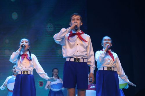 «Балалы шоу» район сәхнәсен гөрләтте [фото+видео]