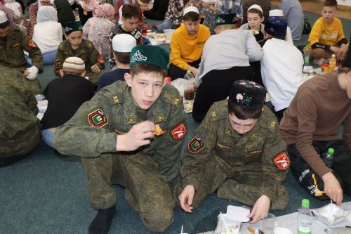 Сабада 300дән артык мәктәп укучысы өчен районкүләм ифтар оештырылды