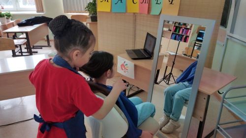 Игезәкләр Ясминә белән Мәдинә «Яшь мастер-2023»  төбәкара конкурсында  призлы урыннар яуладылар