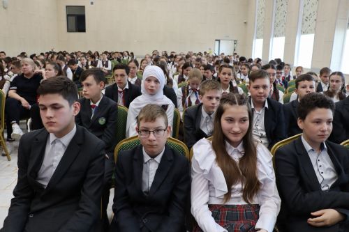 ТР Рәисе ярдәмчесе Тимур Сөләйманов Саба яшьләре белән аралашты [+фоторепортаж]