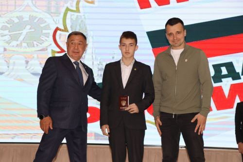 ТР Рәисе ярдәмчесе Тимур Сөләйманов Саба яшьләре белән аралашты [+фоторепортаж]