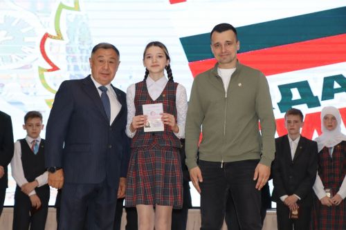 ТР Рәисе ярдәмчесе Тимур Сөләйманов Саба яшьләре белән аралашты [+фоторепортаж]