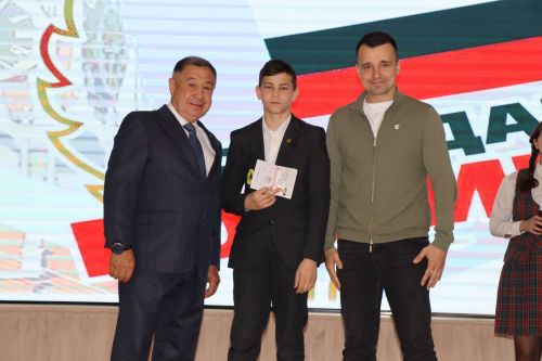 ТР Рәисе ярдәмчесе Тимур Сөләйманов Саба яшьләре белән аралашты [+фоторепортаж]